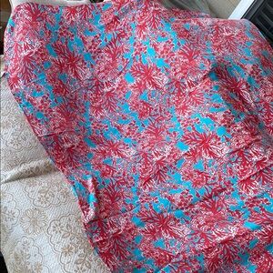Lilly Pulitzer Wrap measures 78”x52”